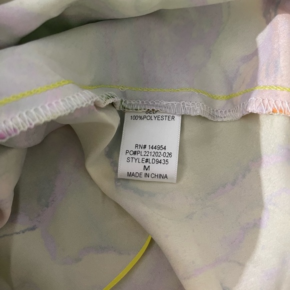 🔥NWT Vici Miami Nights Satin Cowl Neck Maxi Dress M
Sexy Summer Date Party Event - Picture 16 of 16